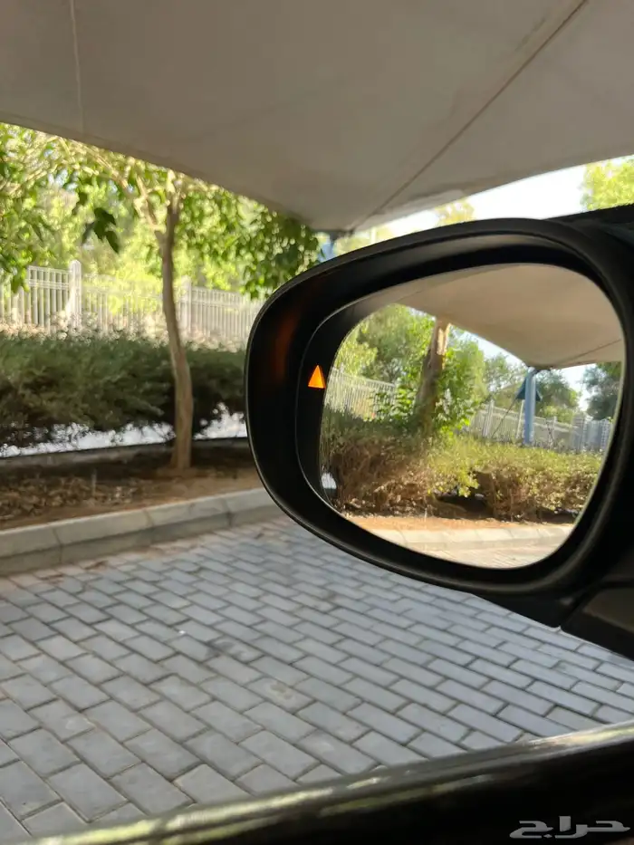 بي إم دبليو 323i نظيفة جد ا ومجددة بالكامل 7