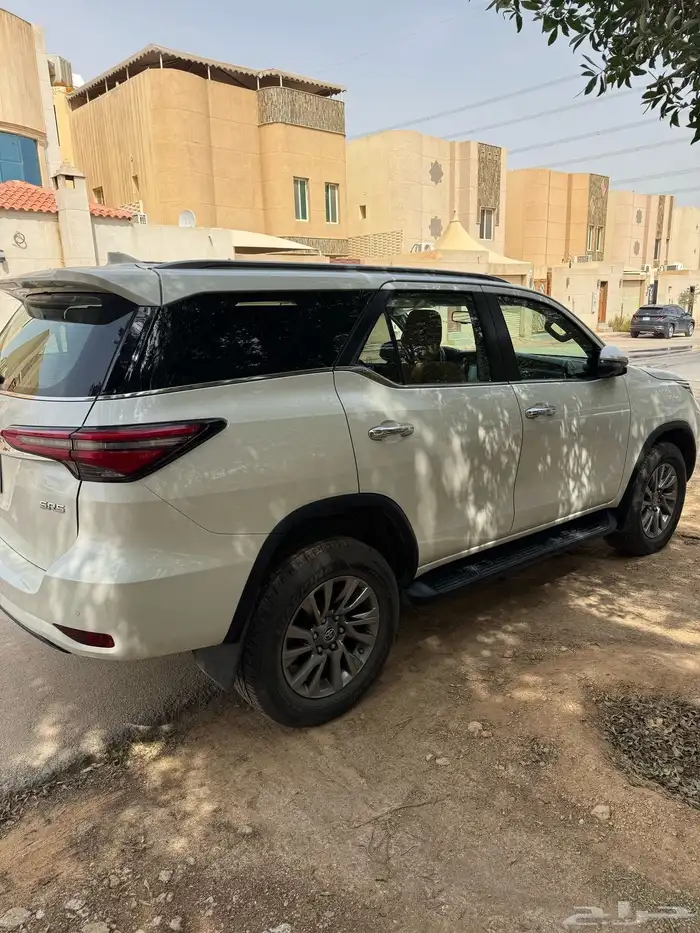 فورشنر موديل 2022 ديزل فل كامل 2
