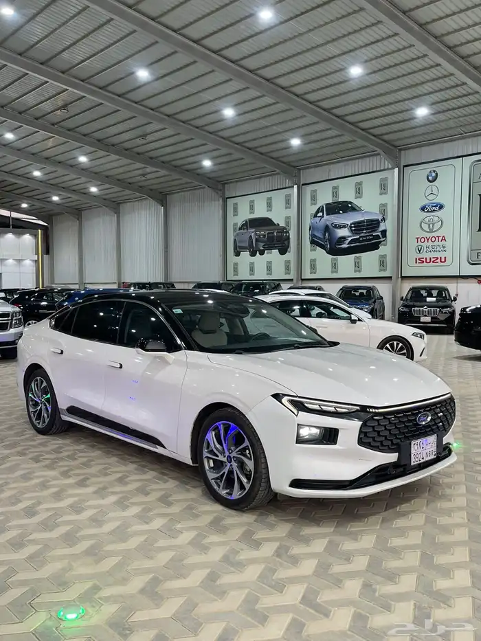 فورد تورس 2022 تيتانيوم الشكل الجديد 1