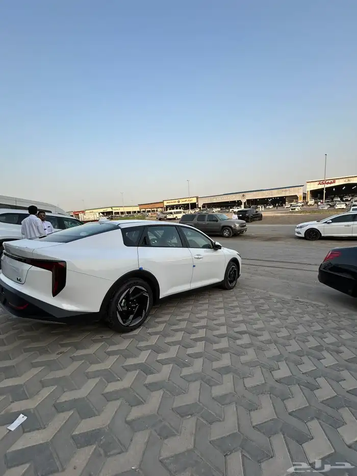 كيا K4 نص فل 2026 8