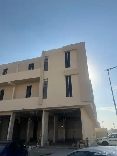 للايجار محلات تجارية بموقع مميز على زاوية حي القادسية index