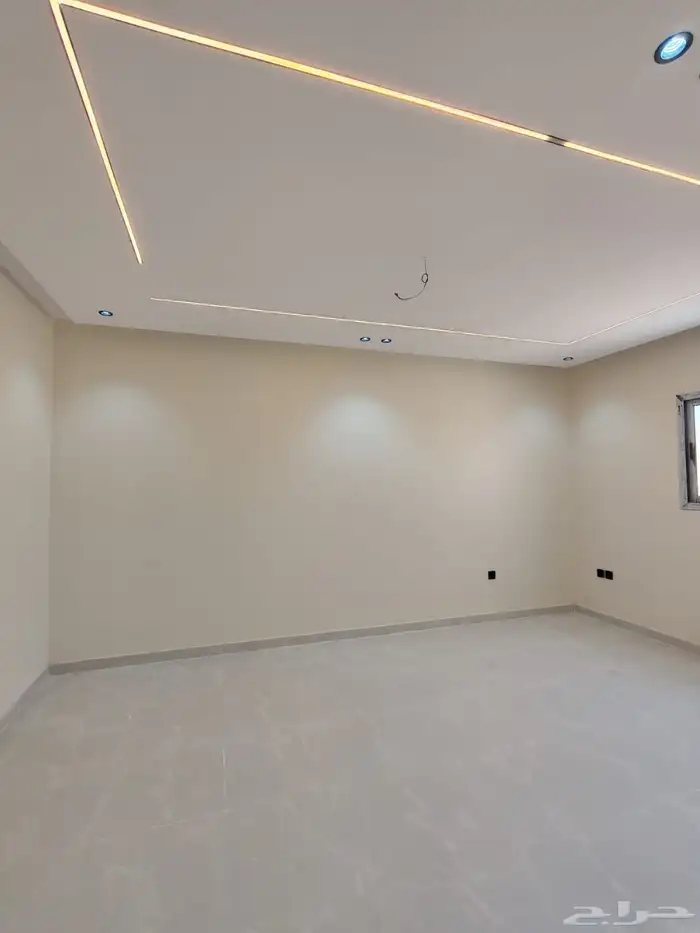 للبيع دور وشقه خلفيه حي القدس مساحة 735 10