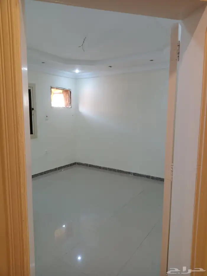 شقة لإيجار غرفة وصالة حي الفيصلية قريبة من طريق المدينة 0