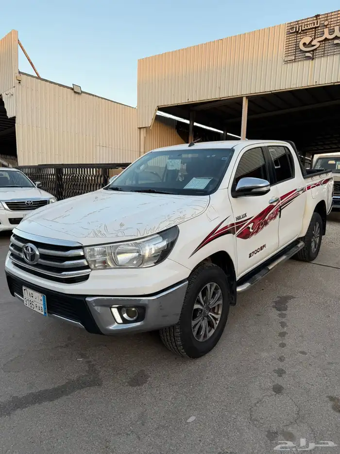تويوتا هايلوكس 2016 سعودي دبل بنزين قير اتوماتيك عداد 210 1