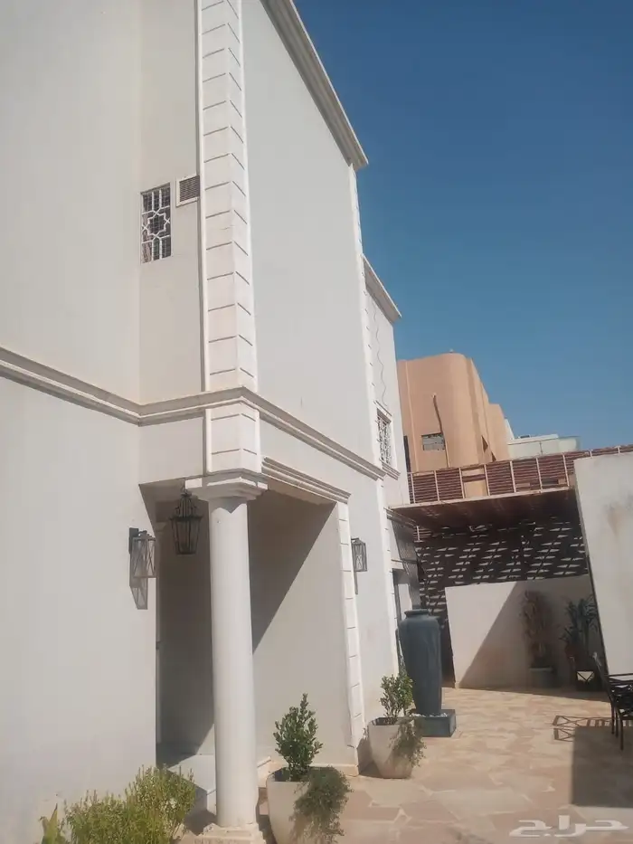 قصر للبيع الرياض حي الورود 2