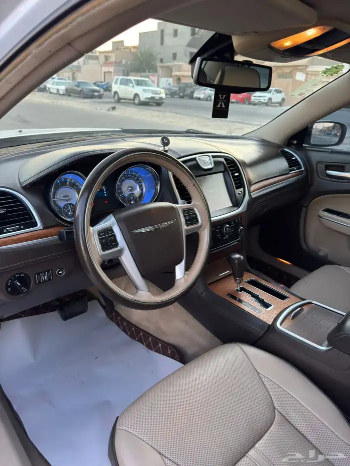 كرايزلر اكزكتف 8V2014 6