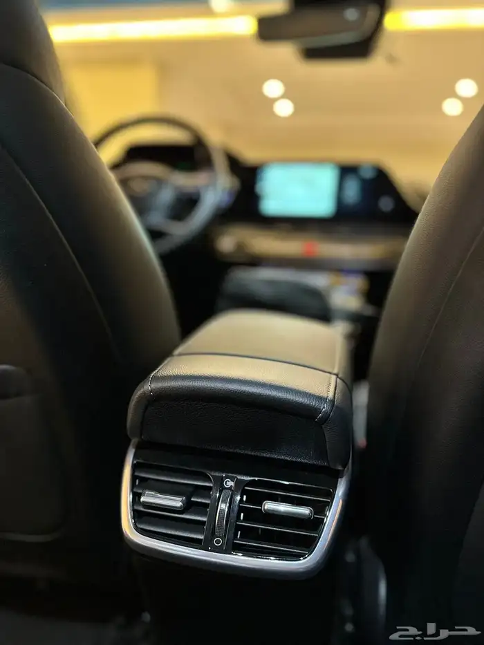 ازيرا 2021 ( بنزين ) فل كامل بحالة الوكالة 23