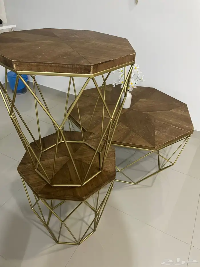 اثاث كنب و طاولة طقم صالة 3