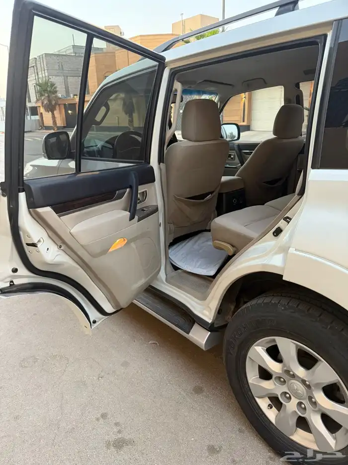 للبيع باجيرو 2016 14