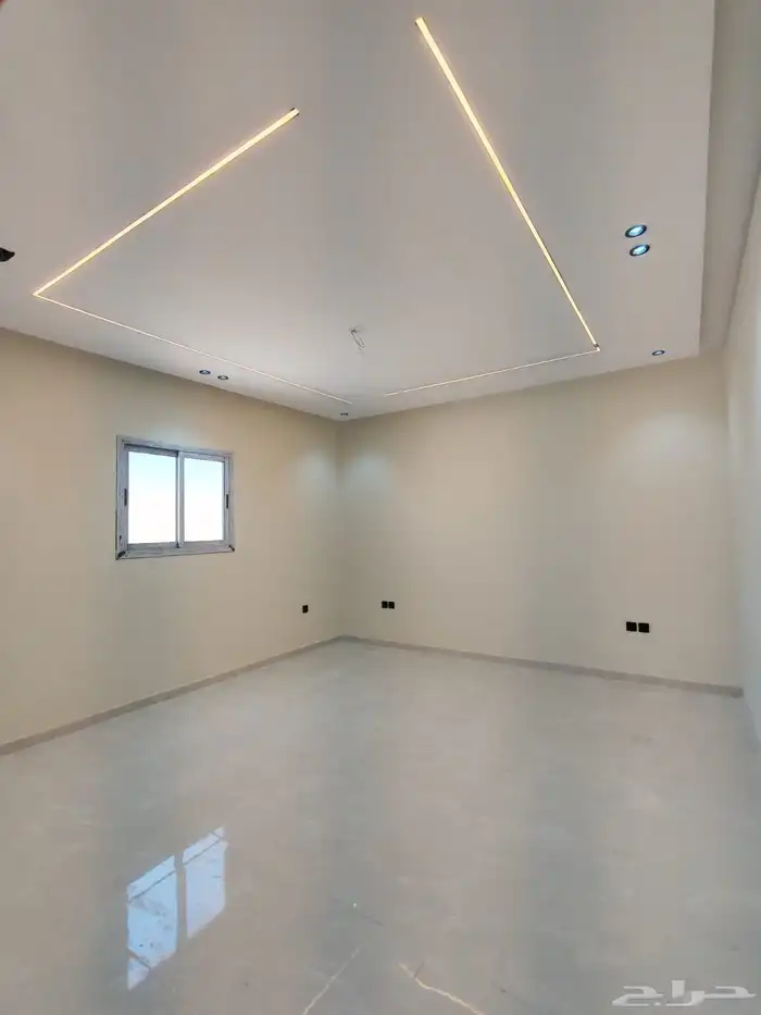 للبيع دور وشقه خلفيه حي القدس مساحة 735 7