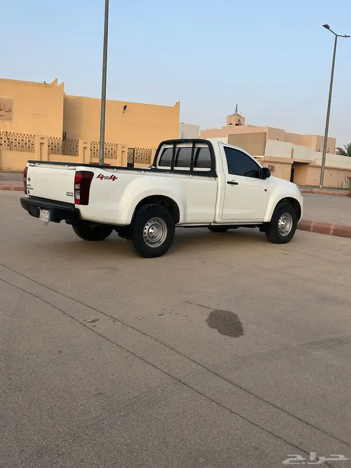 للبيع ايسوزو ديماكس غمارة دبل مشروطه 5