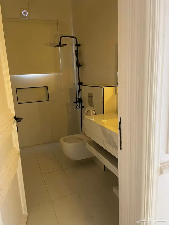 استديو مفروش للايجار الشهري حي السلامة 4