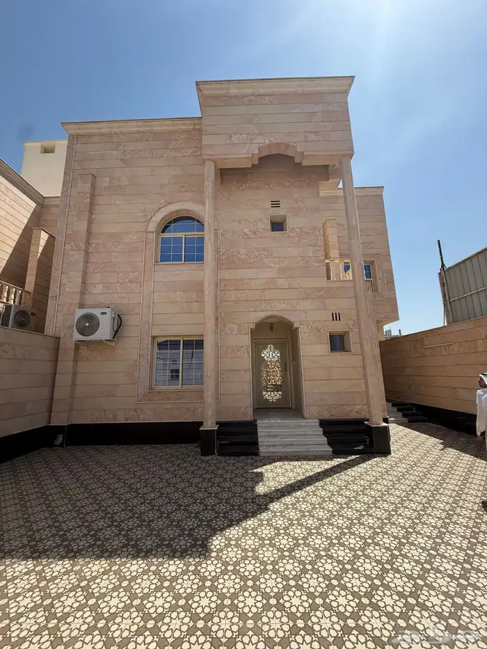 فيلا للبيع 2