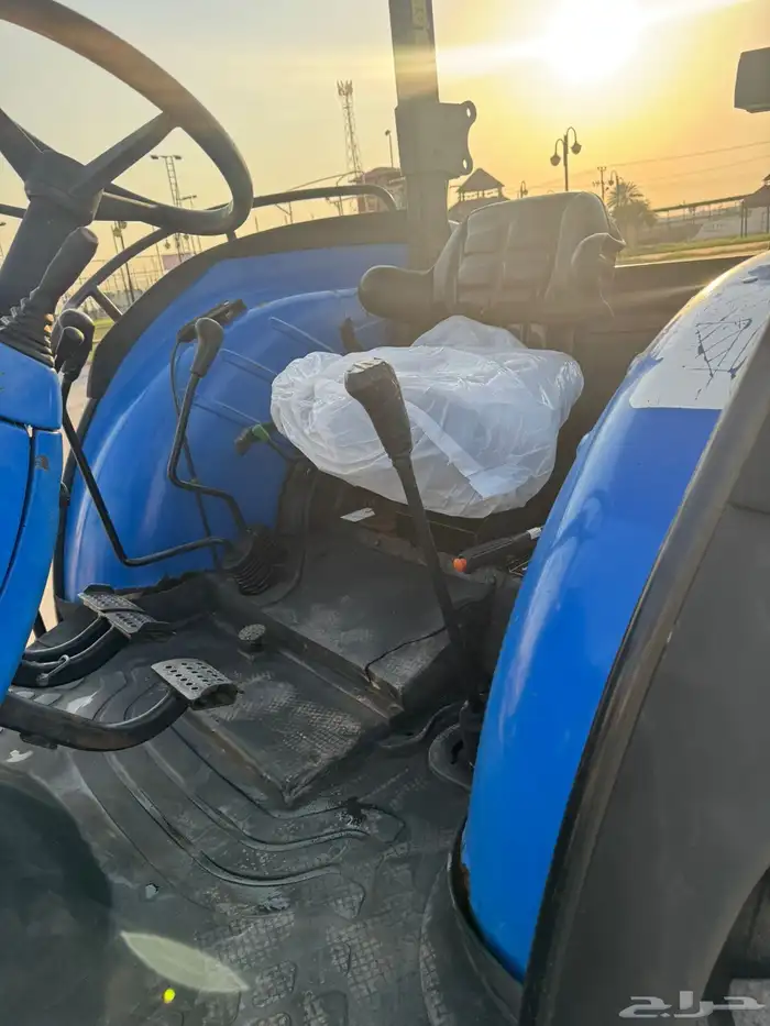 للبيع حراثه فيات 4