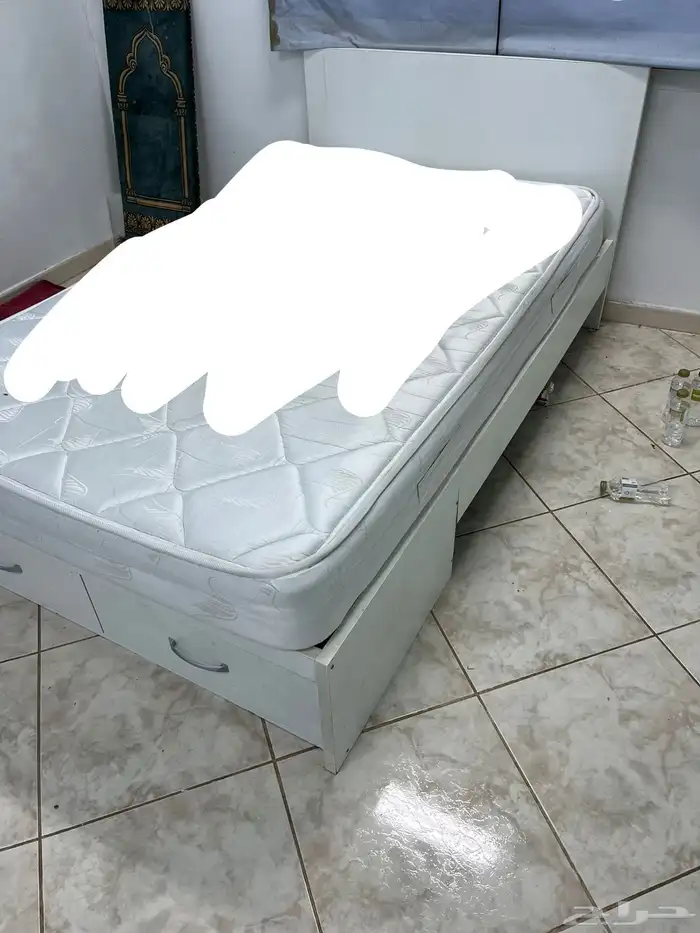 غرفة نوم غساله كنب مكوة بخار طاولات بوتجاز ثلاجه مغسلة 6