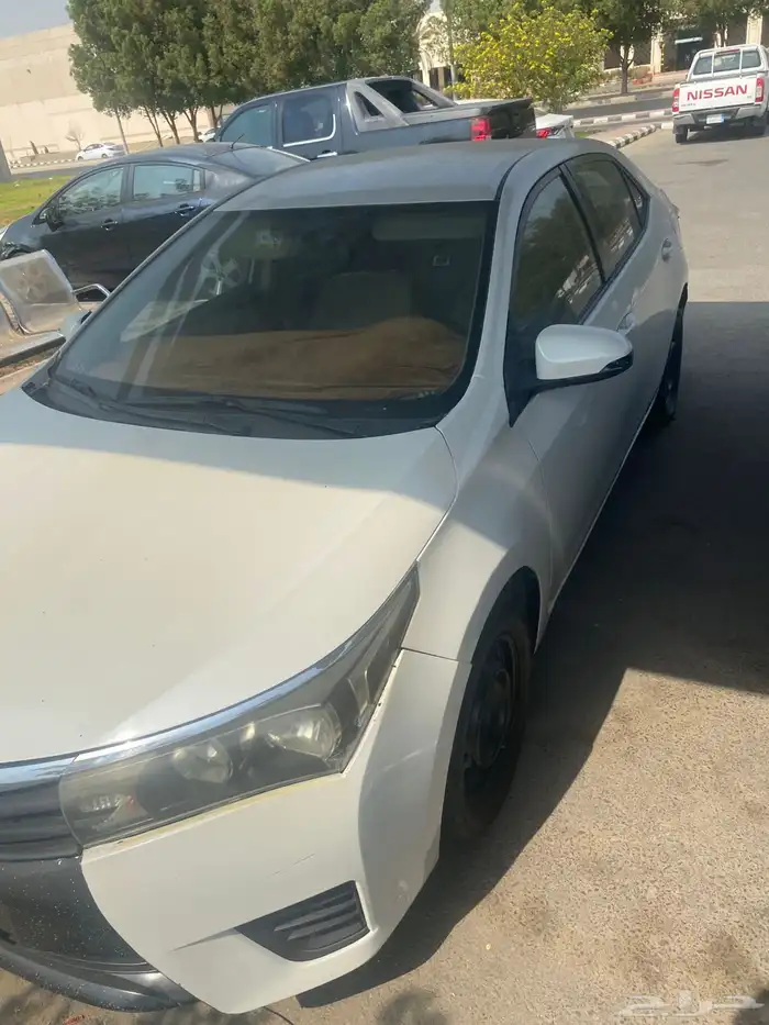 كورلا للبيع مستعملة ماشيه 205الف 4