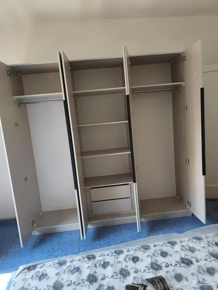 دولاب ملابس جديد فقط 13