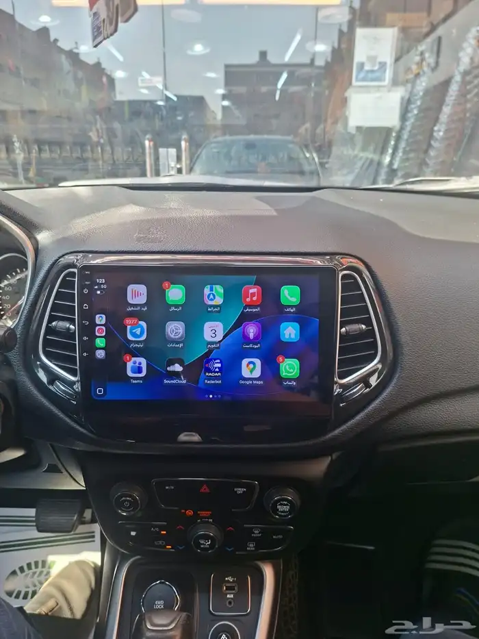 شاشة جيب كومباس 2017 1