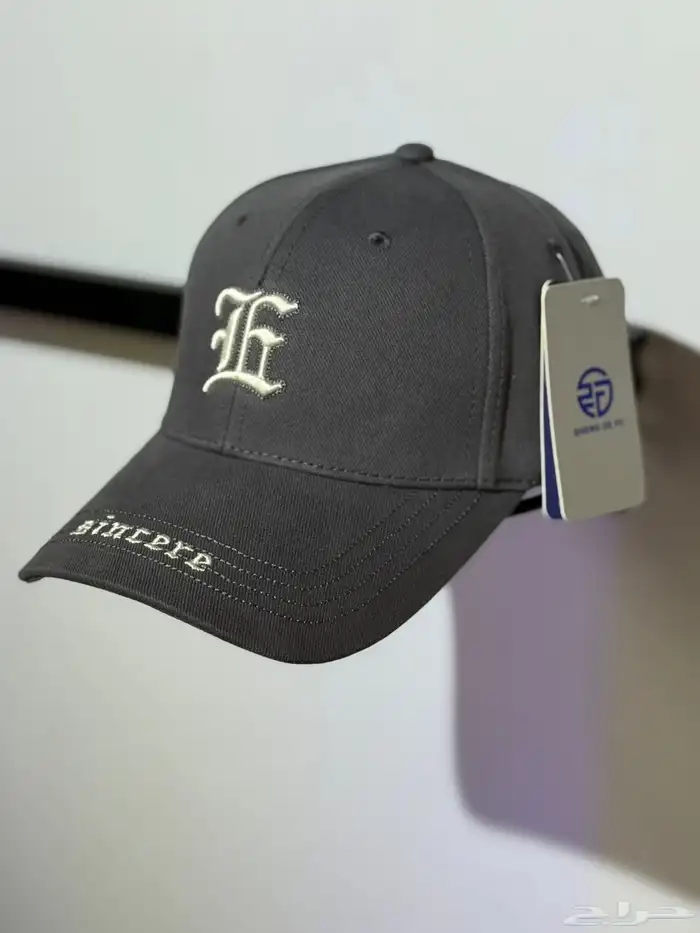 احذيه اسيكس ديور لويس فيتون ماستر فتنامي 95