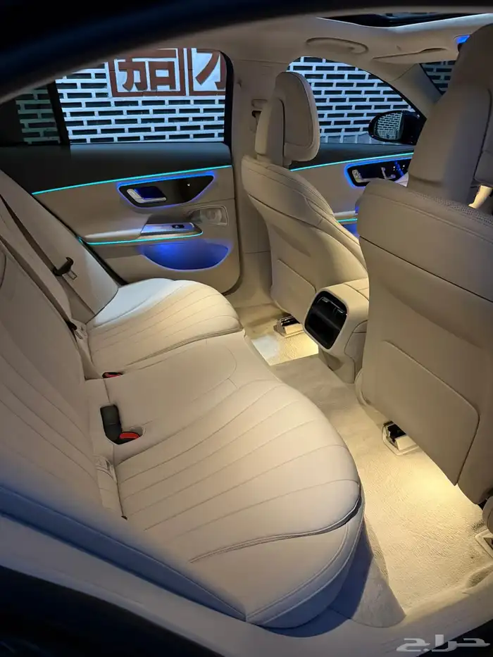 مرسيدس E300 15