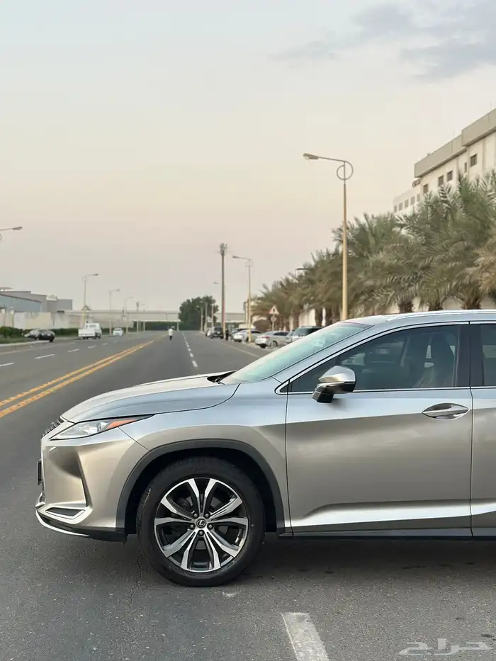 لكزس RX350 2021 5