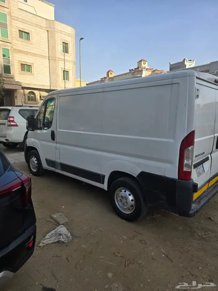 باص بيجو للإيجار 9