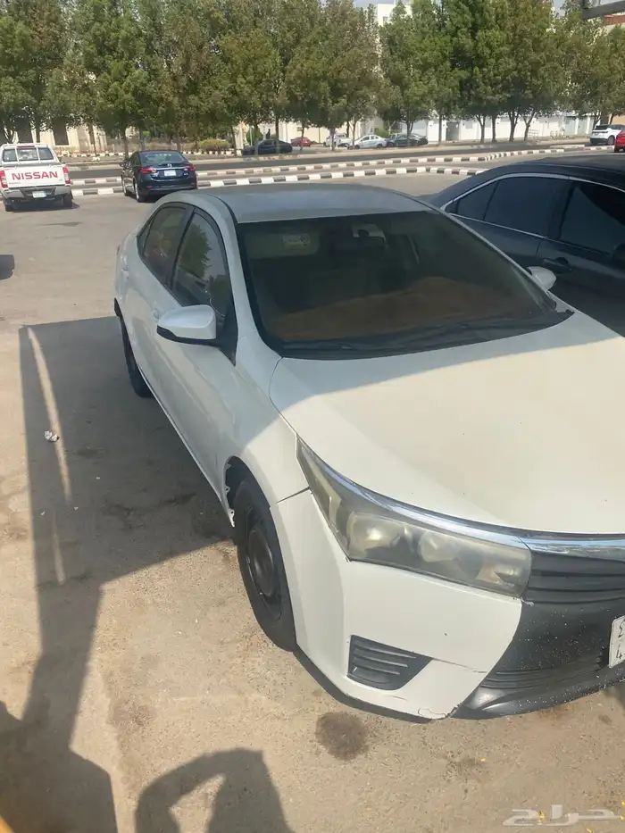 كورلا للبيع مستعملة ماشيه 205الف 3