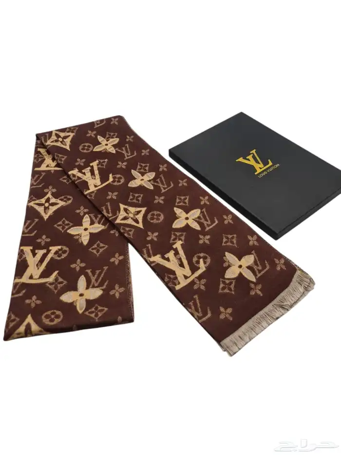 شنط درجه أولى وسكارف رجالي تنفع هداياأهدومن تحبون السعر170 7