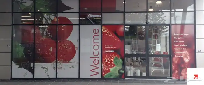 استكرات   بنرات   أبواب   فلكسات   رول أب كل الطباعات 4