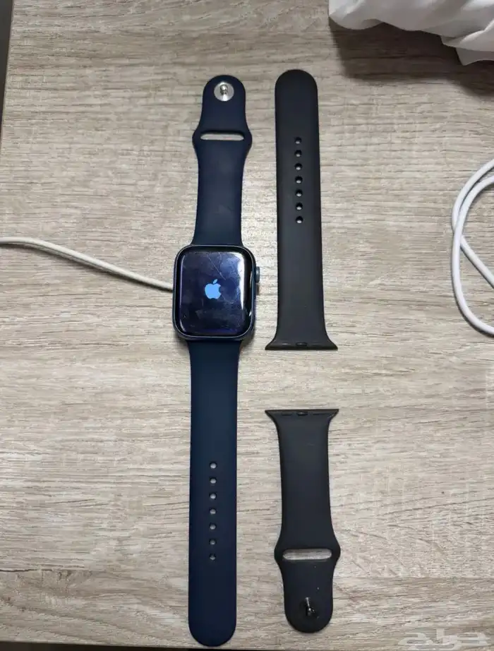 للبيع   Apple Watch Series 7 (مستعملة 6