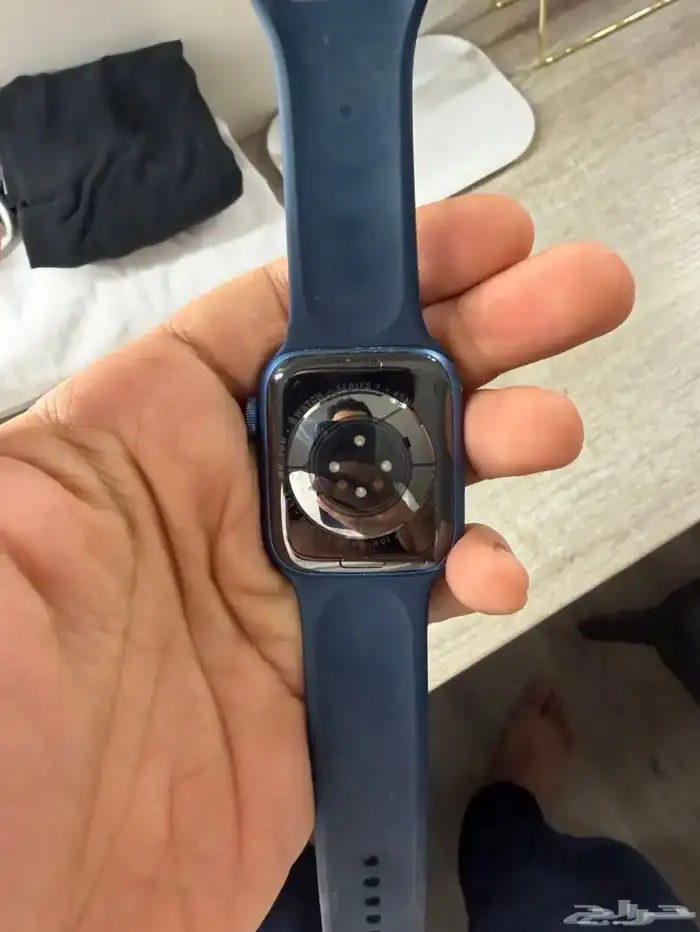للبيع   Apple Watch Series 7 (مستعملة 5