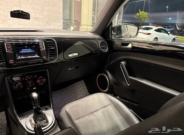 النوع   فولكس واجن. بيتل الموديل  2018 العداد  152000k 4