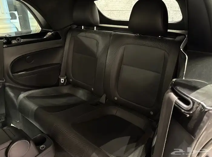 النوع   فولكس واجن. بيتل الموديل  2018 العداد  152000k 8