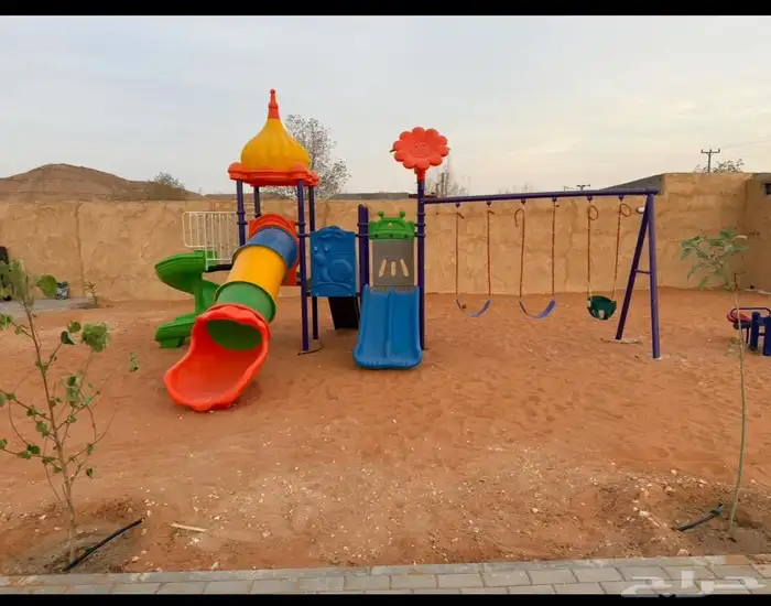 منتجع واسع و متكامل للإيجار اليومي في العمارية 16