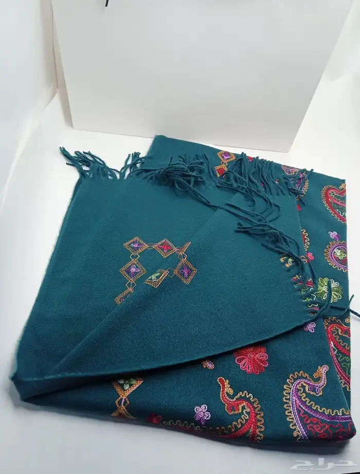 كولكشن الشتاء شالات كشميري. مطرز 6