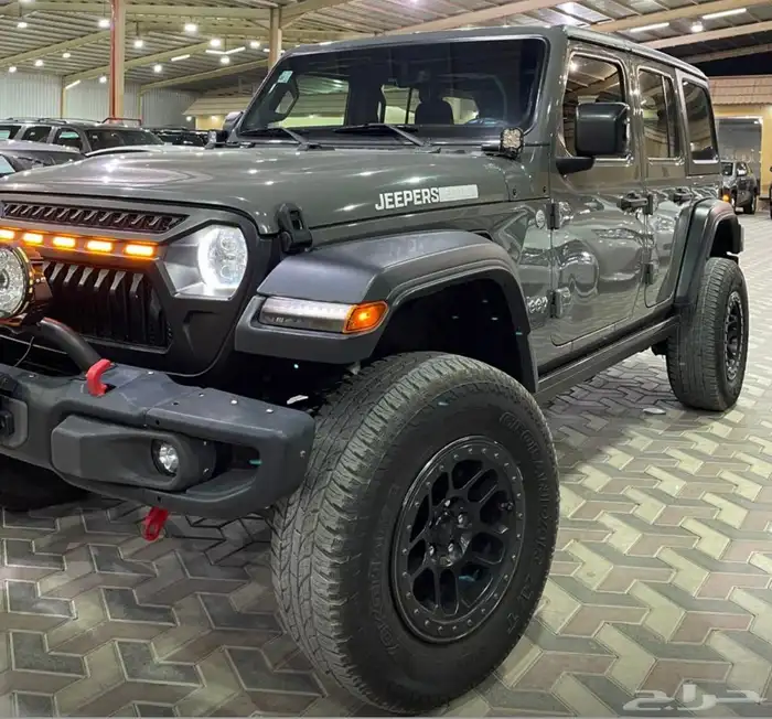 جيب رانجلر اسبورت موديل 2021 على الشرط 5