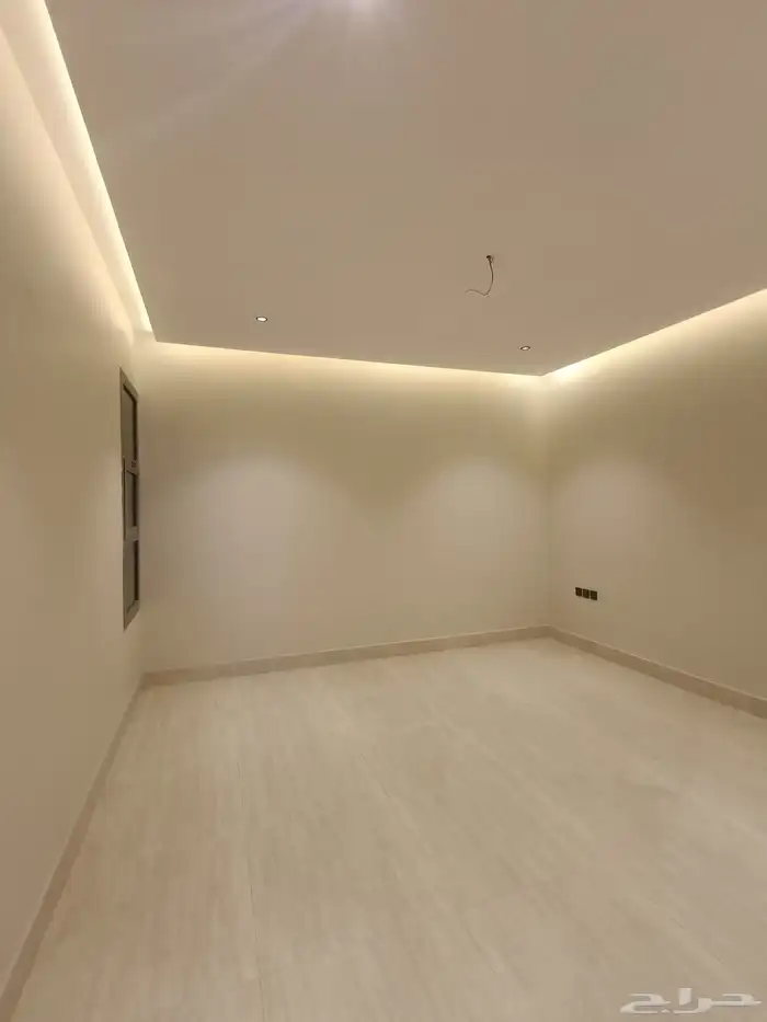 للبيع شقه ارضيه بحوش ومدخل سياره وغرفه اضافيه بالحوش 20