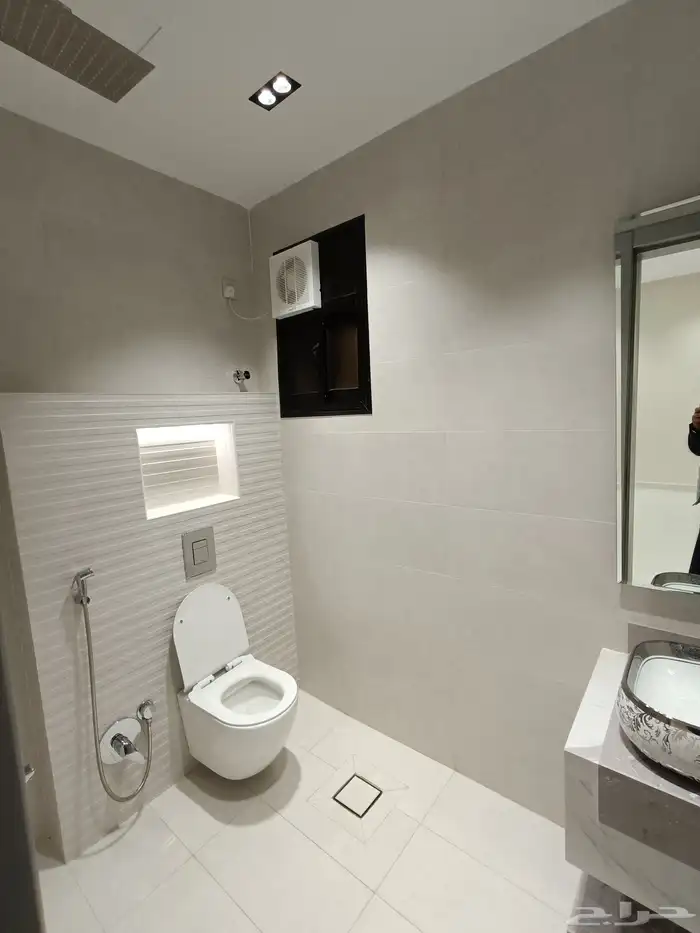 للبيع شقق ارضيه بحوش ومدخل سياره وشقق عليويه 520 18