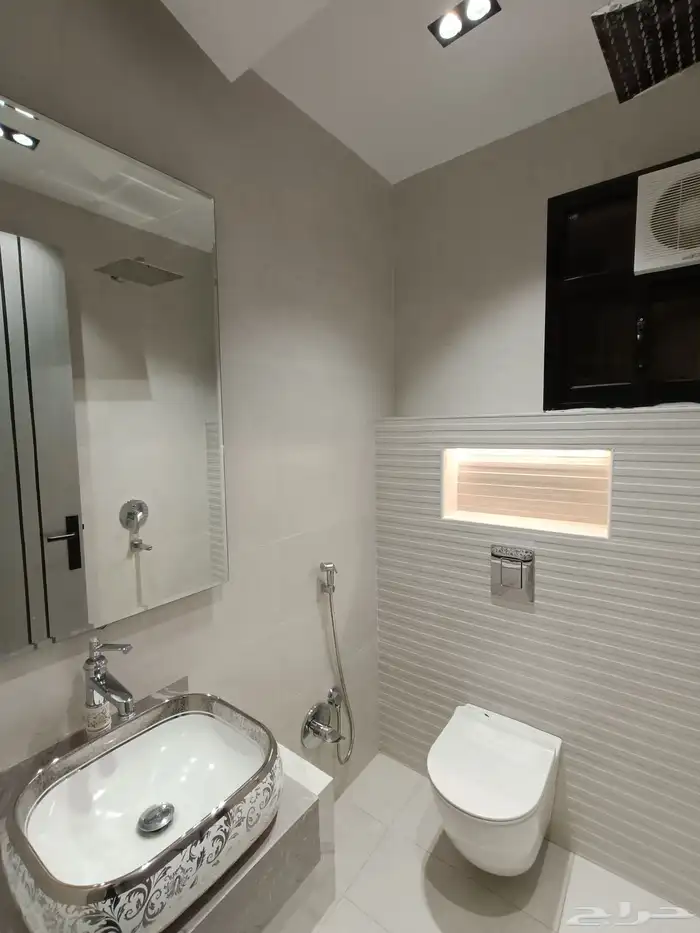 للبيع شقق ارضيه بحوش ومدخل سياره وشقق عليويه 520 20