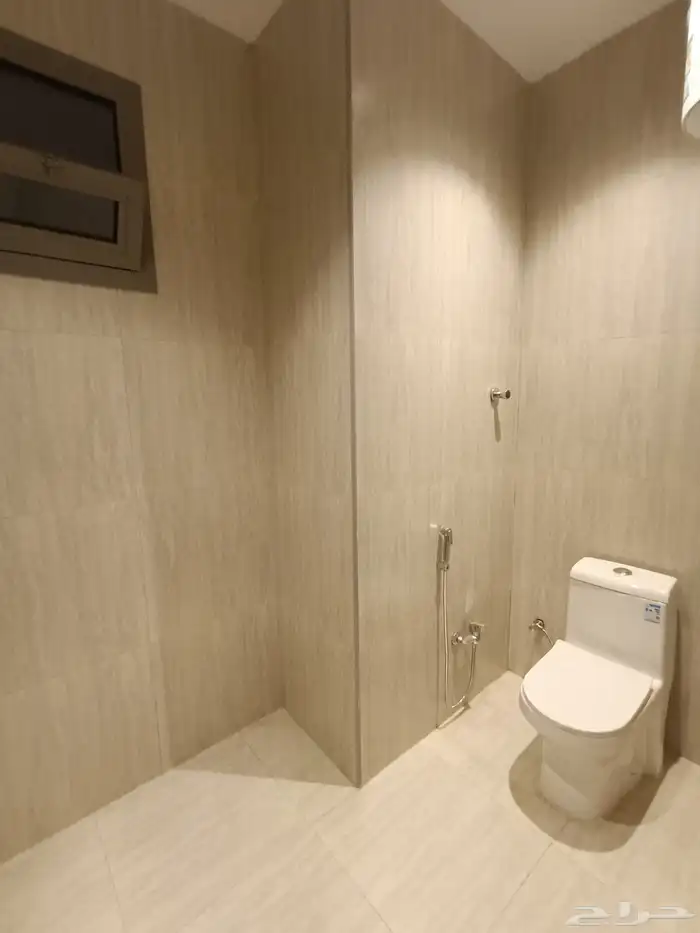 للبيع شقه ارضيه بحوش ومدخل سياره وغرفه اضافيه بالحوش 8