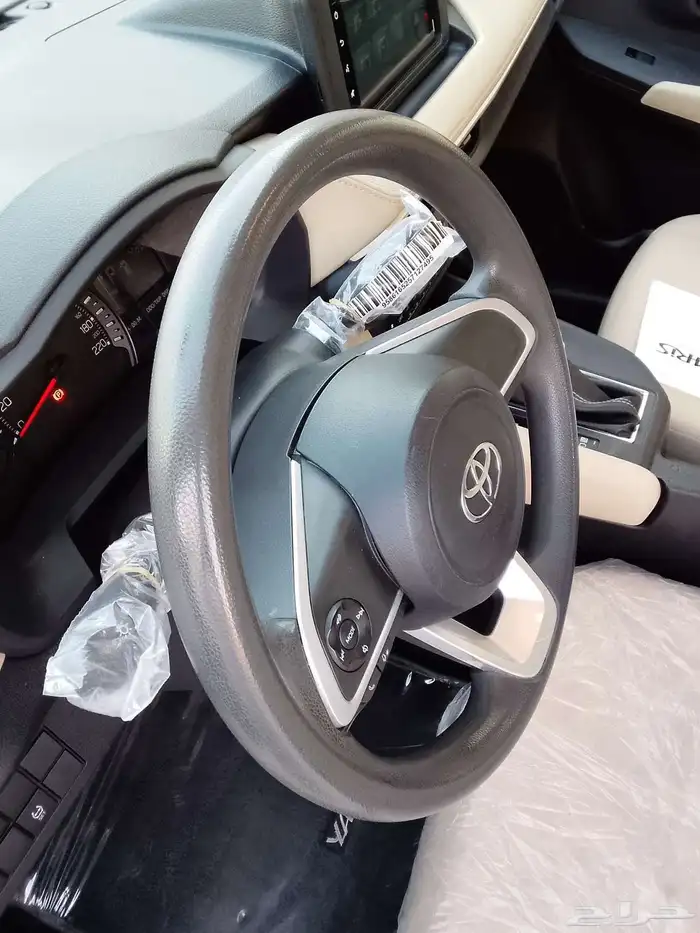 تويوتا يارس 2023 27