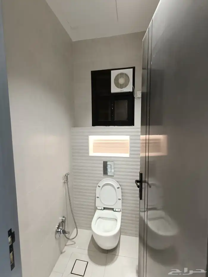 للبيع شقق ارضيه بحوش ومدخل سياره وشقق عليويه 520 6