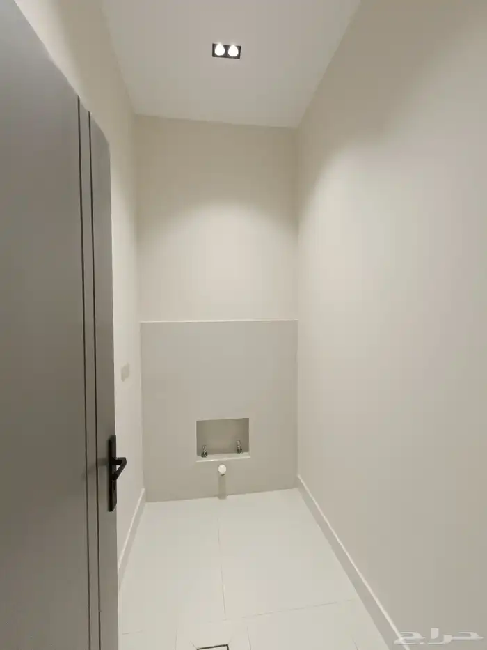 للبيع شقق ارضيه بحوش ومدخل سياره وشقق عليويه 520 9