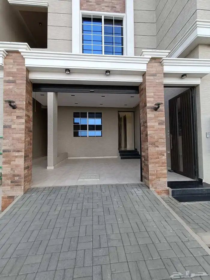 للبيع شقق ارضيه بحوش ومدخل سياره وشقق عليويه 520 2