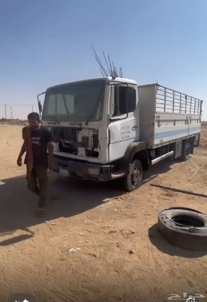 للبيع دنه حصنية مرسيدس موديل 1992 0