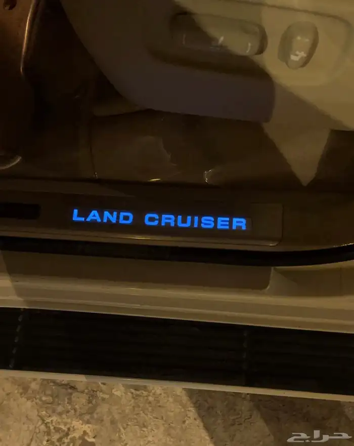 لاندكروزر هدد VXR 5.7 2021 12