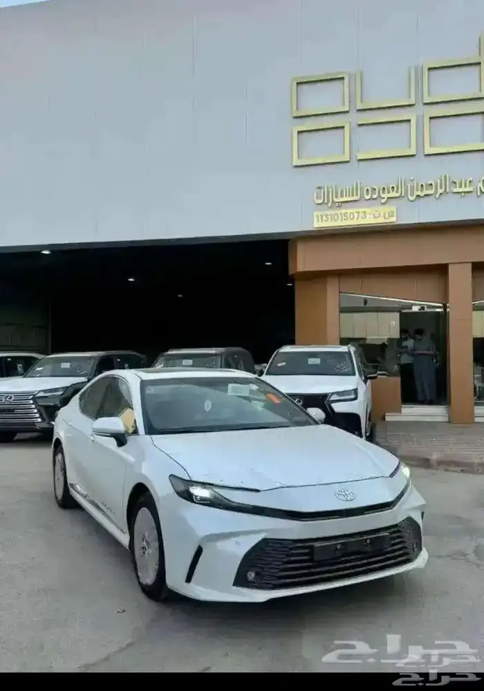 تويوتا كامري LE بنزين ابيض 0