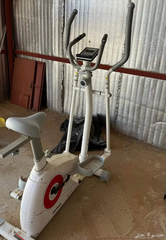 مجموعة معدات رياضية نظيفه لاتشكو من شيء 3