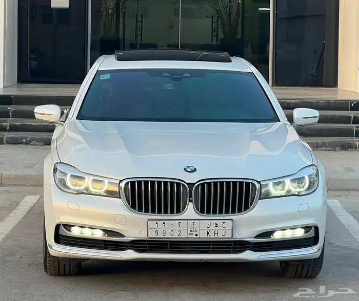 بي ام دبليو 730Li 2018 (بحالة ممتازة) 2