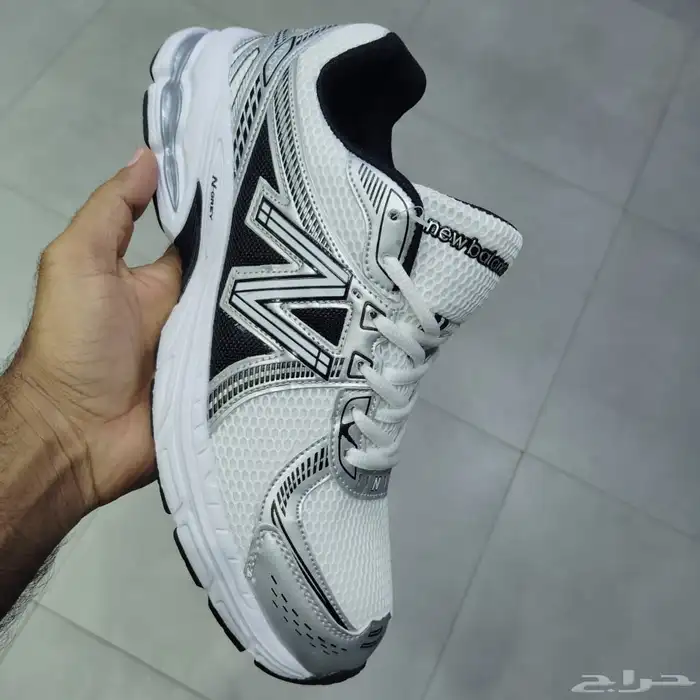 احذيه اسيكس ديور لويس فيتون ماستر فتنامي 34